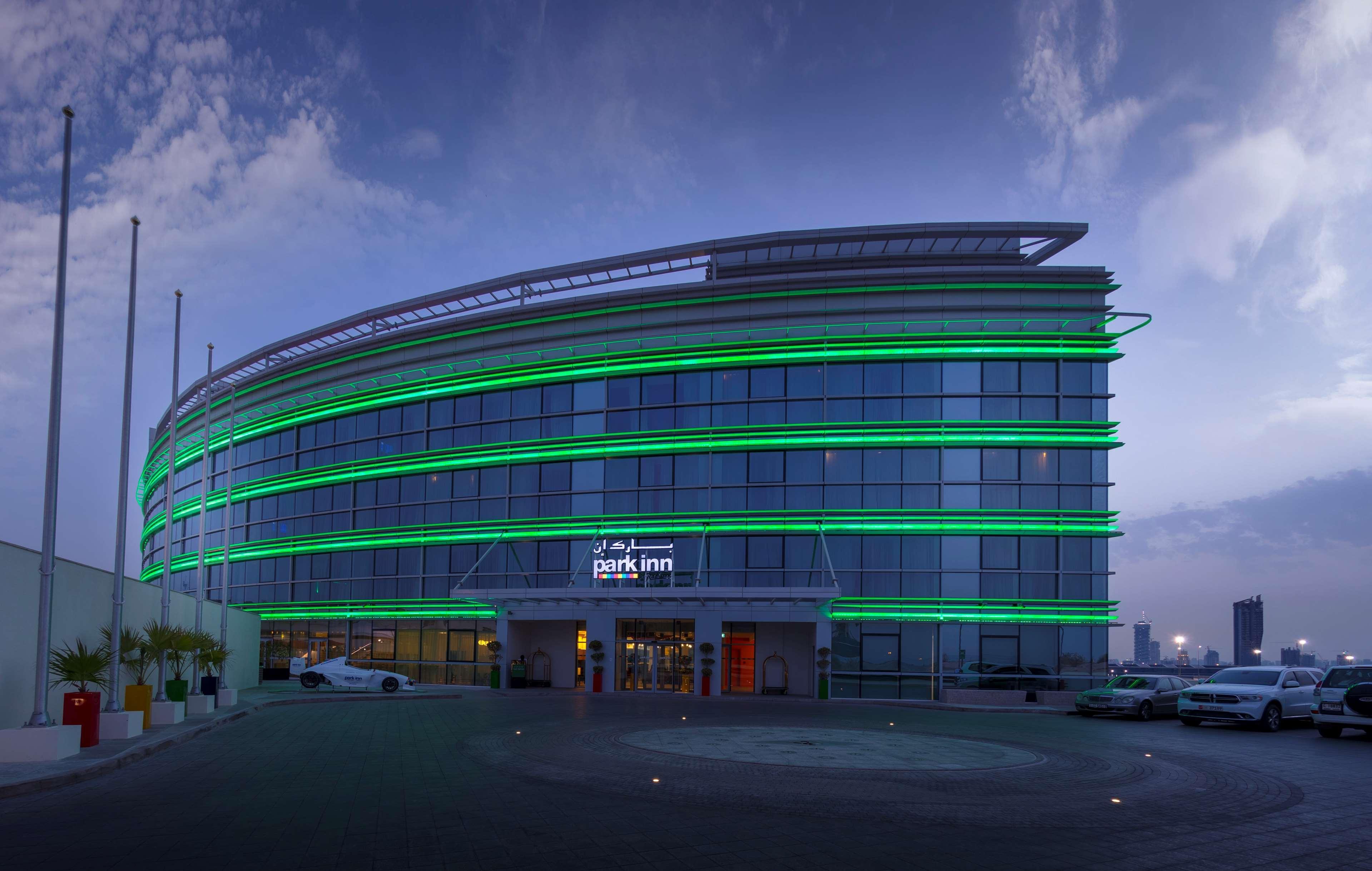 Park Inn By Radisson Dubai Motor City Exterior foto